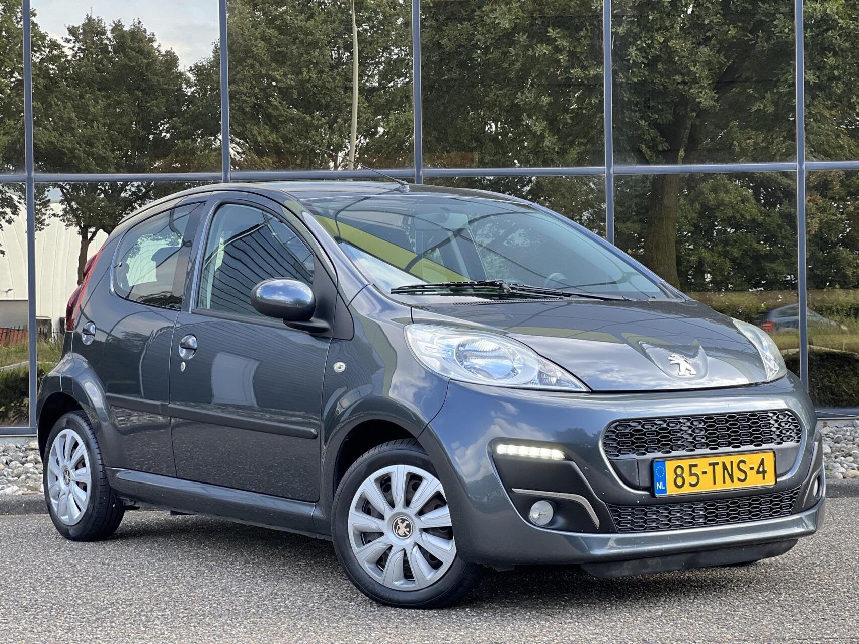 Peugeot 107 1.0 Facelift | 5-deurs |Nieuwe koppeling |, Auto's, Voorwielaandrijving, Euro 5, Gebruikt, 4 stoelen