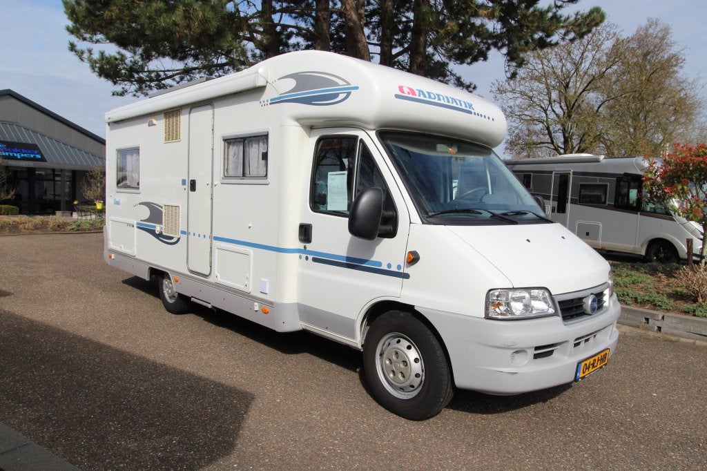 Adria Coral 650SP, Ringverwarming, Fiat, 6 tot 7 meter, Bedrijf