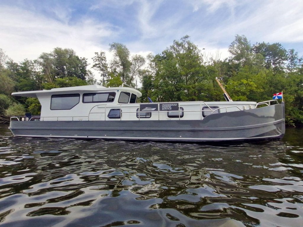 Luxe-Motor 14.95 - Stijlvol en Zelfvoorzienend Varen, Staal, Overige merken, Diesel, 15 m