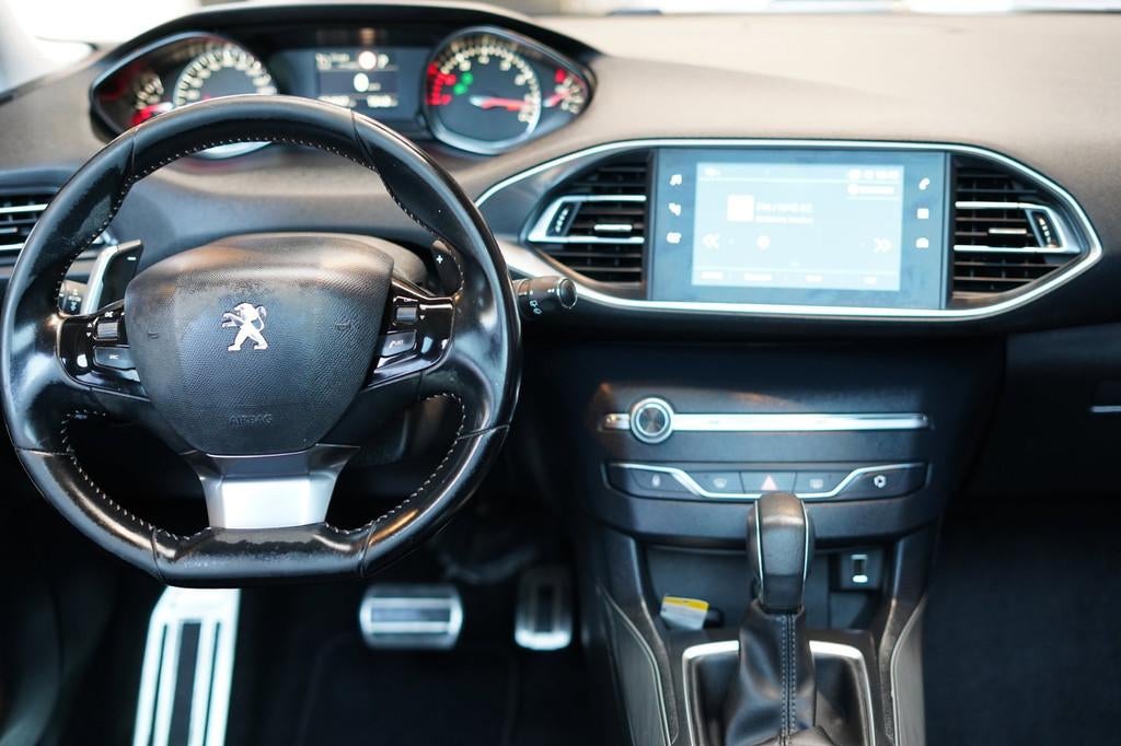 Peugeot 308 SW 1.2 PureTech Allure | AUT | NAVI | GLAZEN-DAK, Auto's, Stof, Gebruikt, 1199 cc, 635 kg