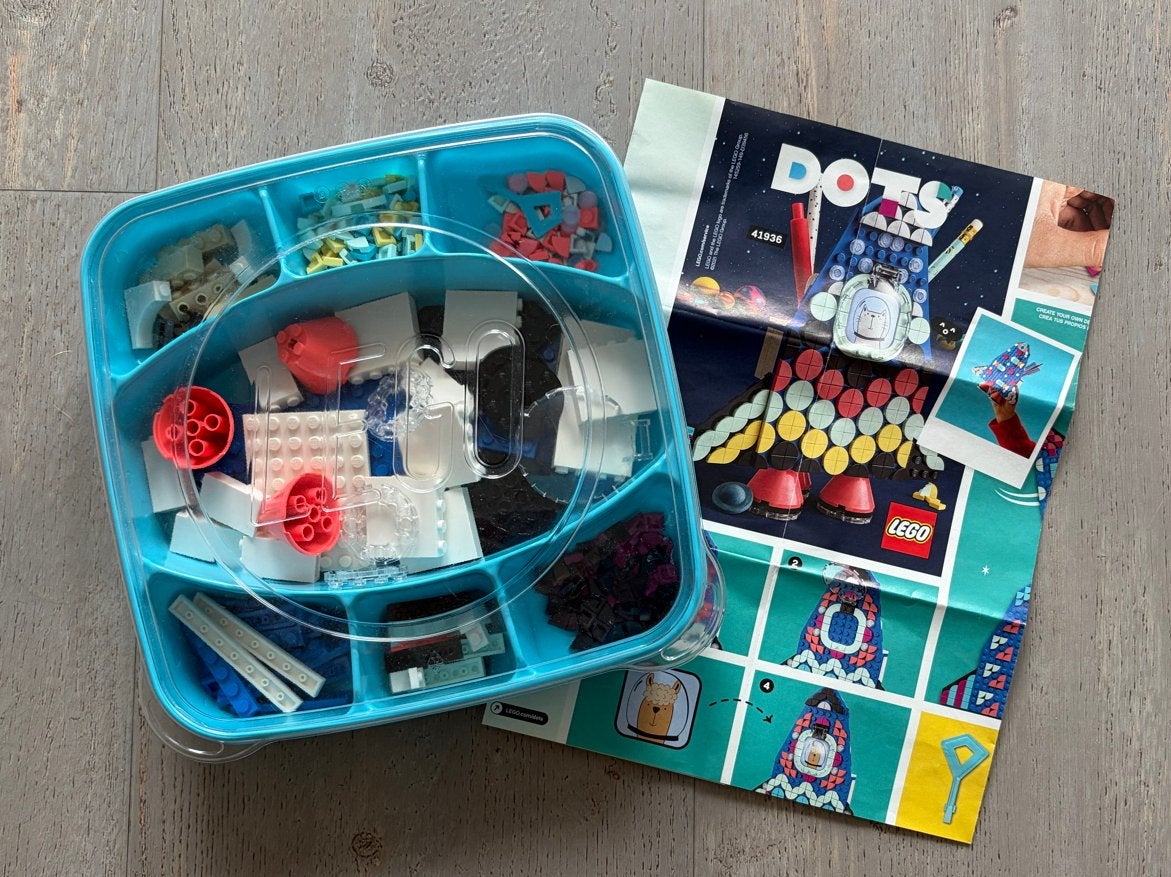 Lego DOTS 41936 opbergdoos met diverse steentjes, Kinderen en Baby's, Speelgoed | Duplo en Lego, Compleet, Overige thema's, Lego