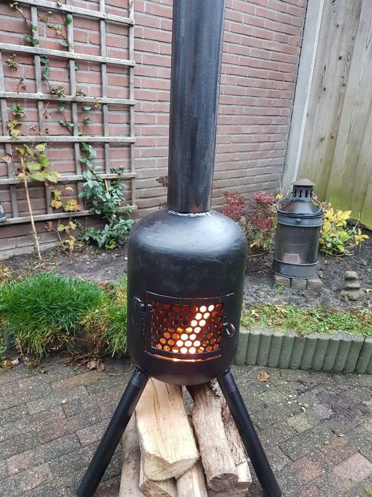 te koop 4maal tuin haard, Ophalen, Zo goed als nieuw