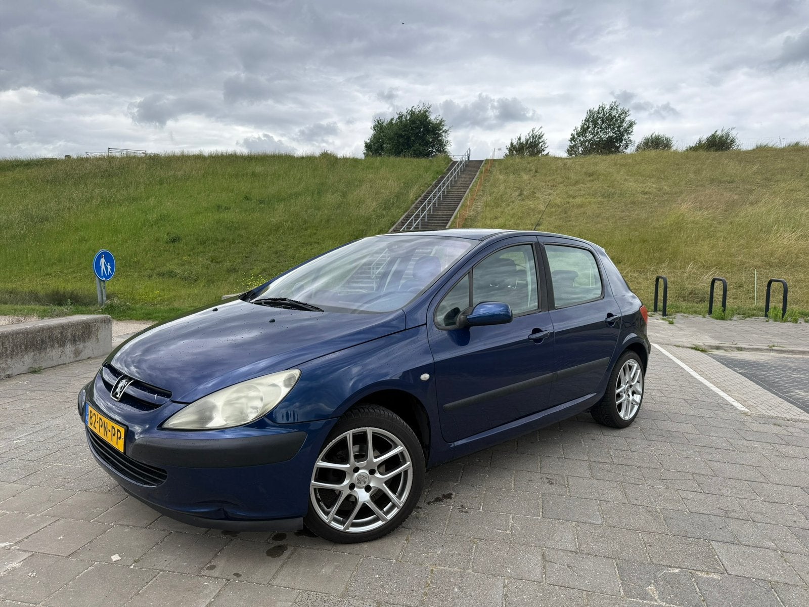 Peugeot 307 1.6 16V XR 5DR LPG! Goedkoop rijden, Auto's, Voorwielaandrijving, 4 cilinders, Blauw, 610 kg