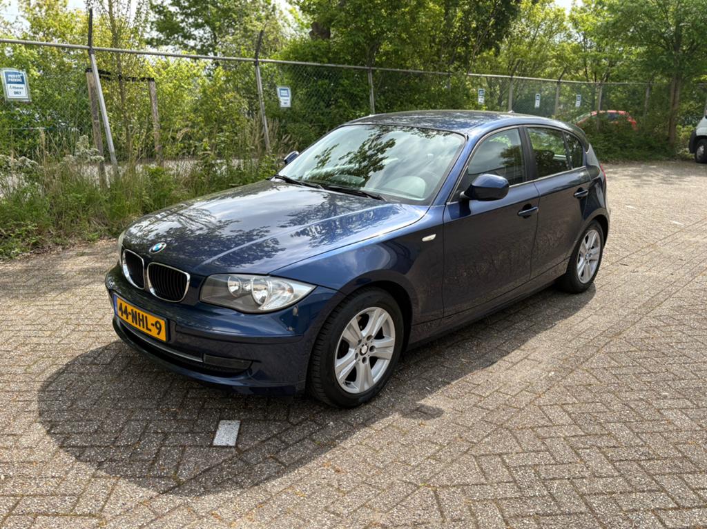 BMW 1-Serie 2.0 118I 5DR 2010 Blauw, Auto's, 1-Serie, 1995 cc, Zwart, Blauw