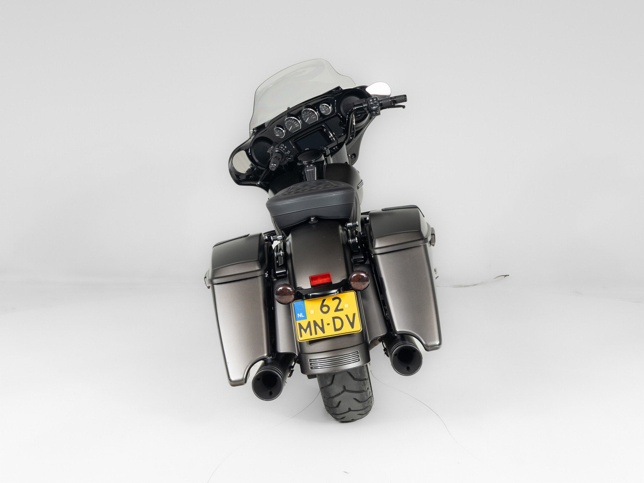 Harley-Davidson FLHXS Street Glide Special Solid Colour, Bedrijf, Toermotor, Laan van Vredenoord 33
2289 DA  Rijswijk ZH, NL, 1868 cc
