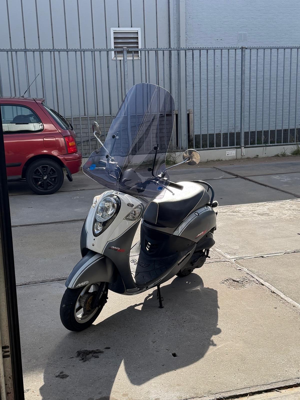 Sym mio sport 50, Ophalen, Gebruikt, Benzine, SYM