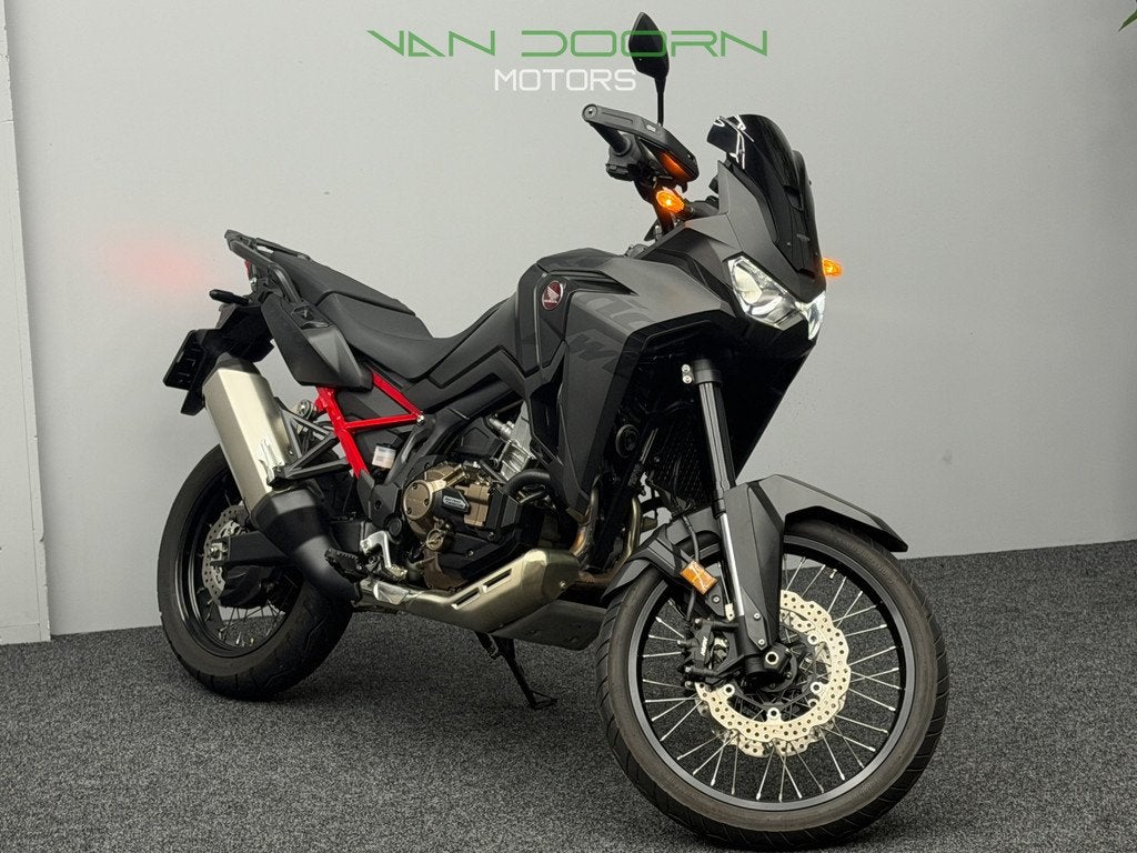 Honda CRF 1100L Africa Twin DCT ABS | 2023 | BTW | MRA, Traction Control, Info@vandoornmotors.nl, Kraaivenstraat 23-5
5048AB  TILBURG, NL