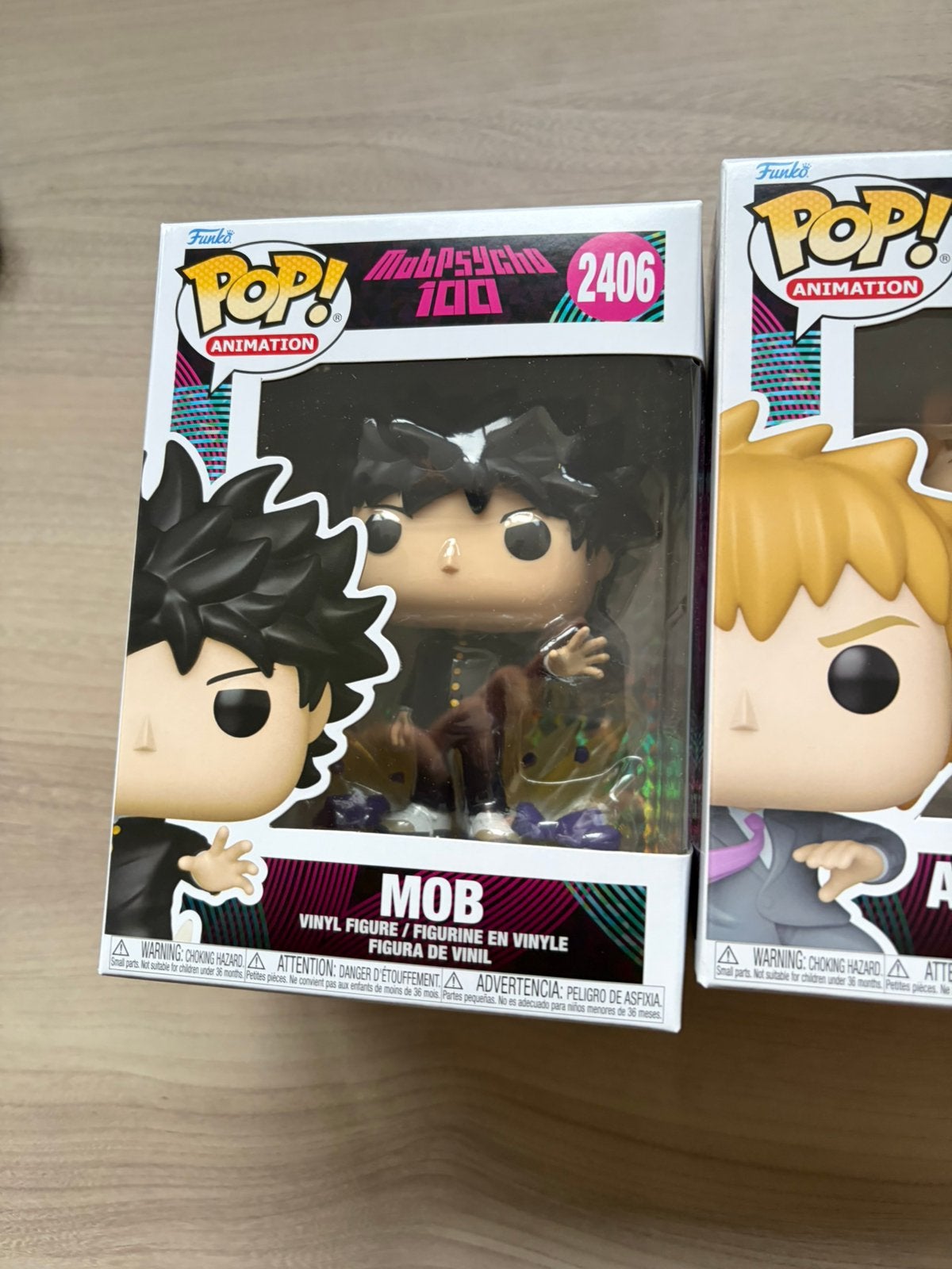 Funko Pop! Mob Psycho 100  2406 & Arataka Reigen #2407 Set, Funko Europe, Ophalen of Verzenden, Zo goed als nieuw, 4th floor, 1 Queen Caroline St, London W6 9YN, Verenigd Koninkrijk