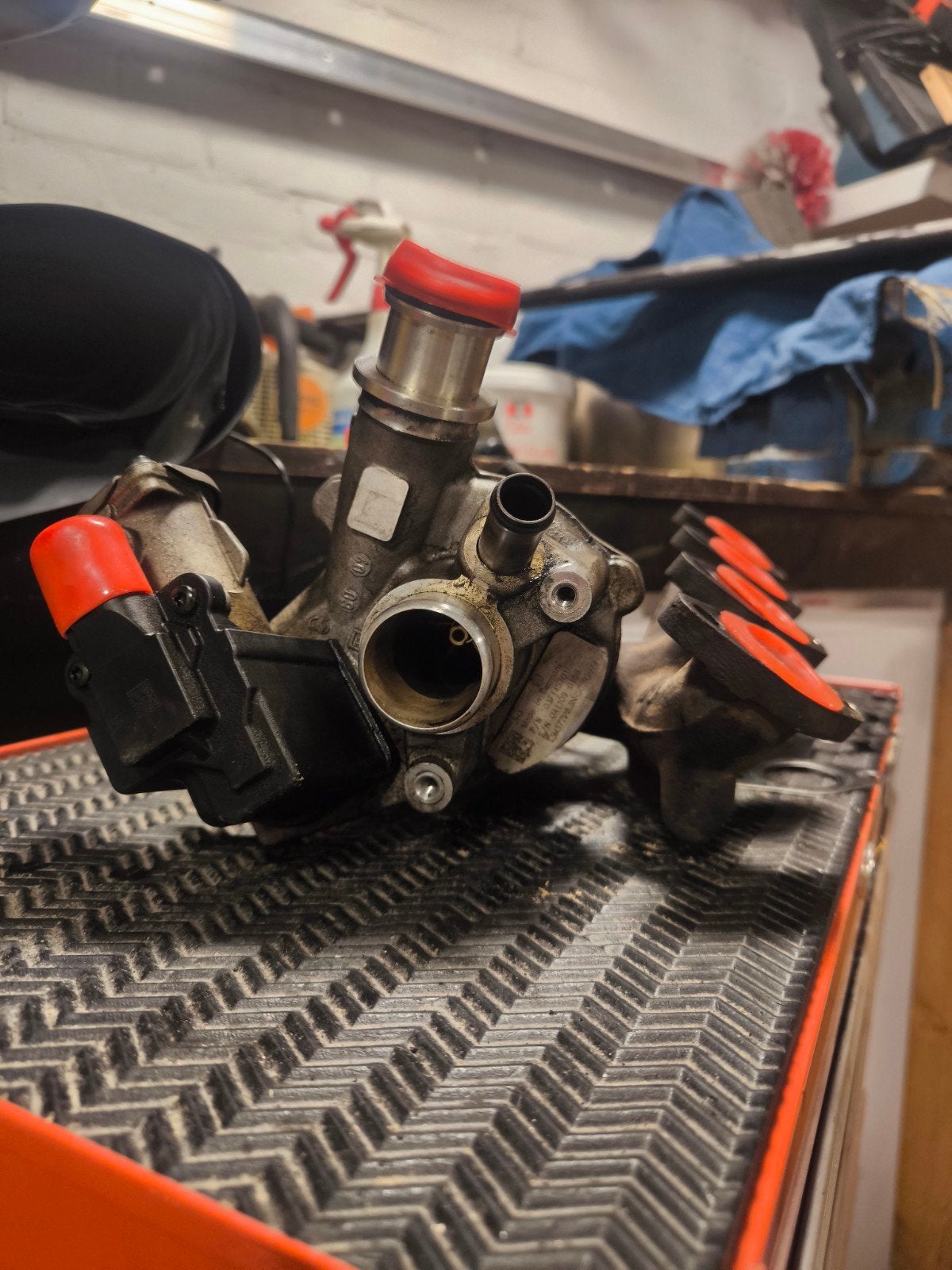 Turbo met spruitstuk en pakking - Gebruikt, Ophalen, Gebruikt