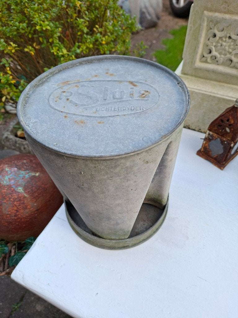 Leuke oude zinken voerbak van P.Sluis ochtendvoer, Ophalen of Verzenden