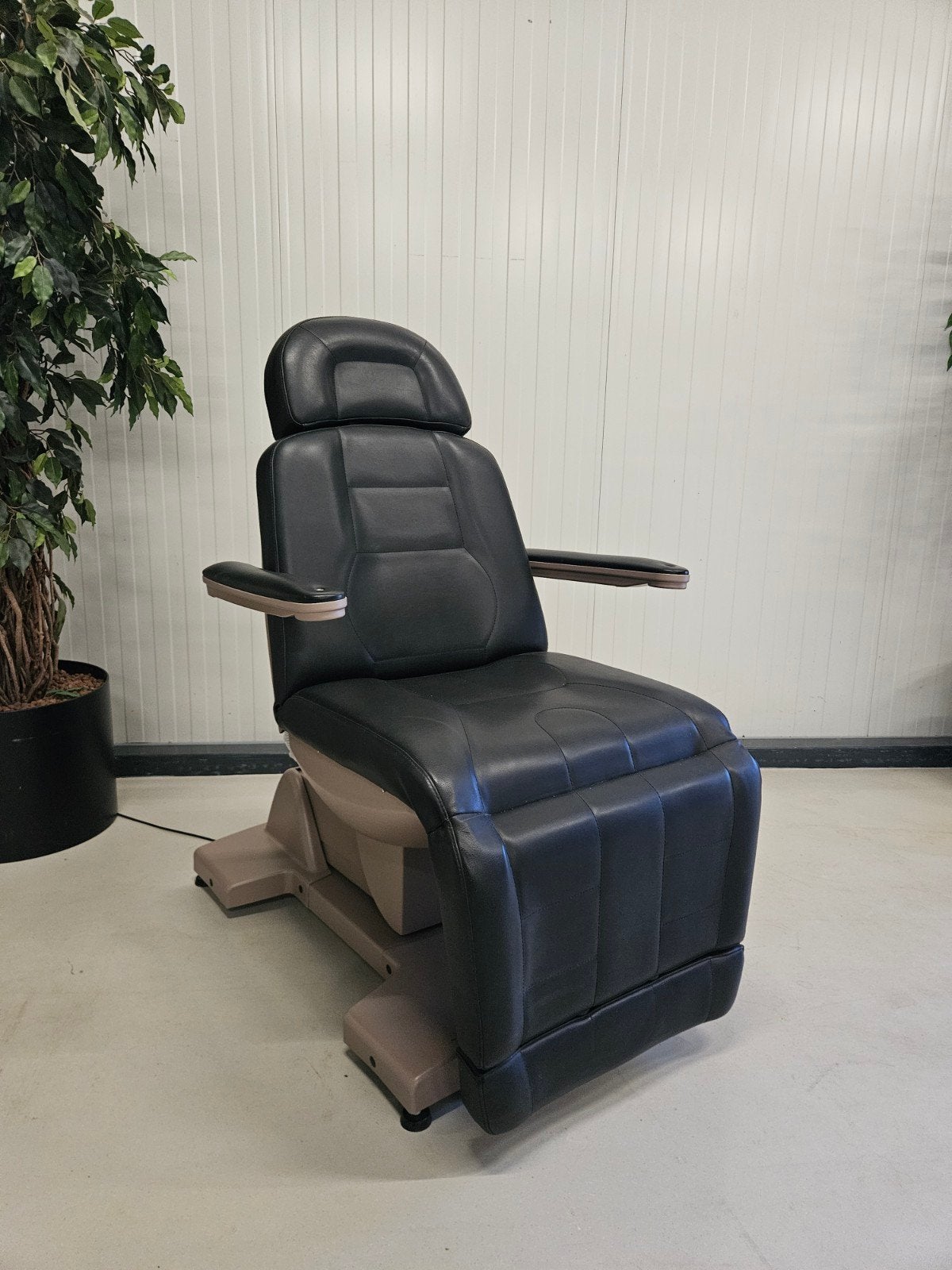 Gharieni behandelstoel | Pedicurestoel | Volledig Elektrisch, Ophalen of Verzenden, Nieuw, Massagestoel of Kussen