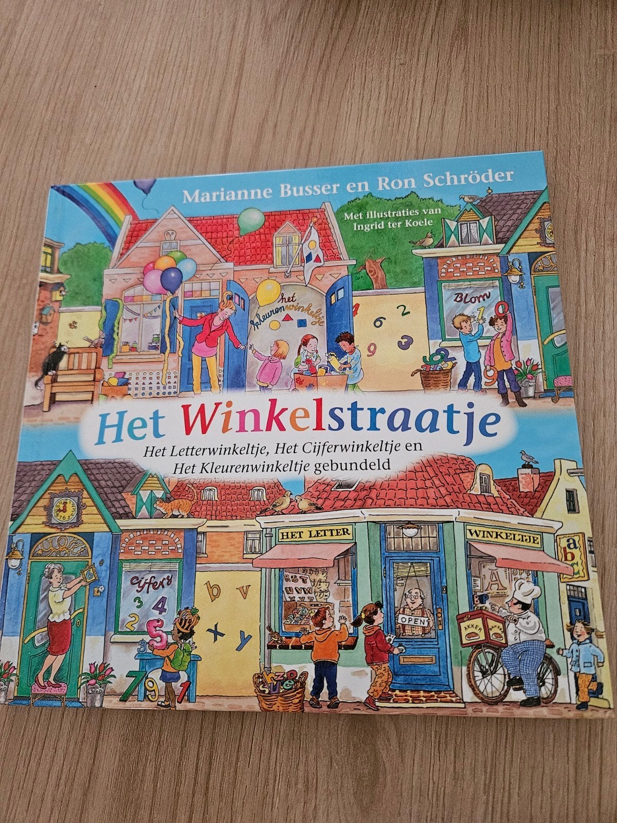 Het Winkelstraatje - Marianne Busser & Ron Schröder, Ophalen
