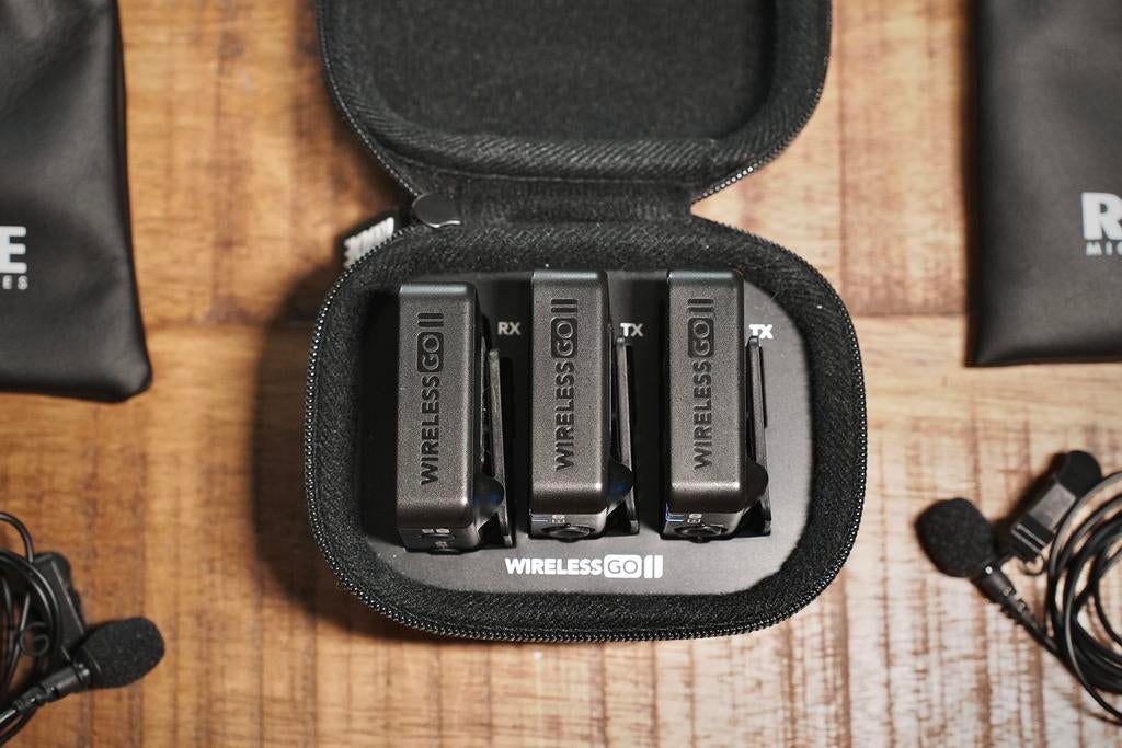 RØDE Wireless GO II set met 2x Lavalier en Charging Case, Muziek en Instrumenten, Microfoons, Ophalen of Verzenden, Zo goed als nieuw