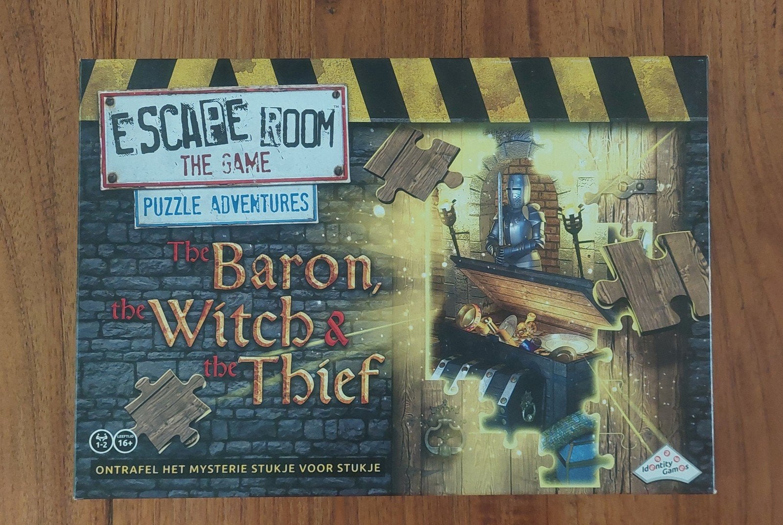 Escape Room The Game: The Baron, the Witch & the Thief, Een of twee spelers, Ophalen of Verzenden, Gebruikt, Identity Games
