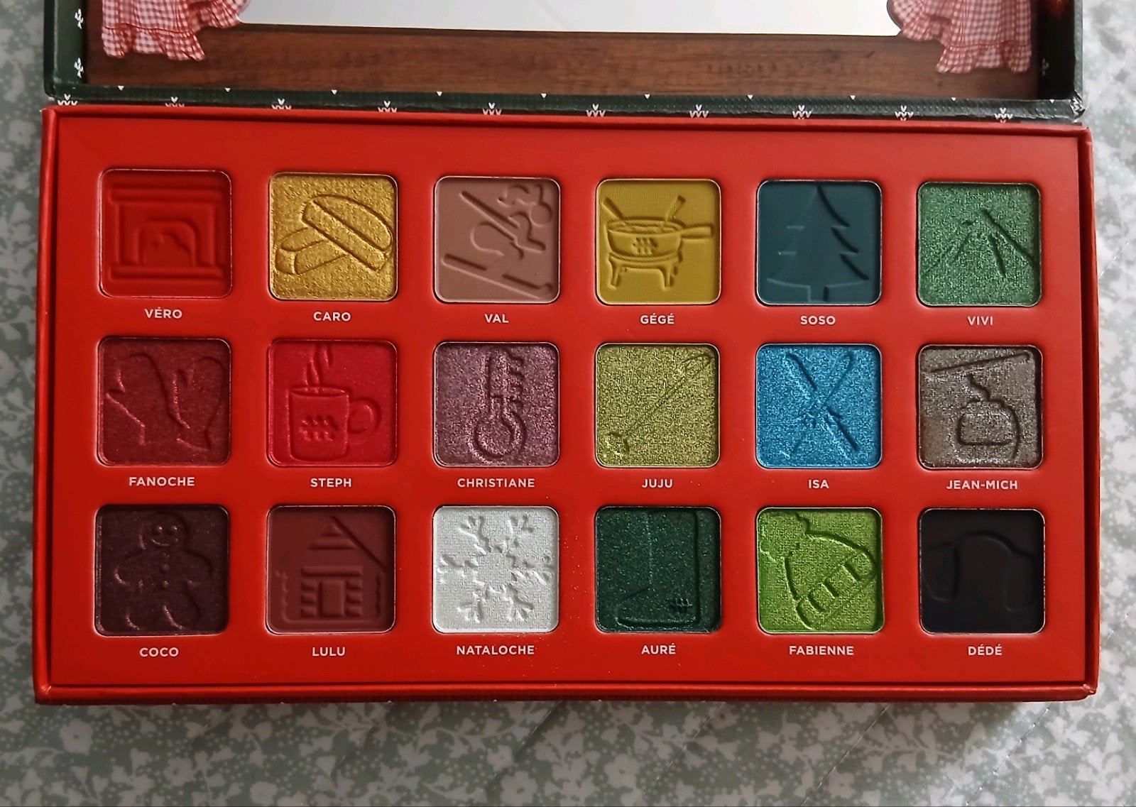 Martine Cosmetics Fait Du Ski Palette, Ophalen of Verzenden, Zo goed als nieuw, Make-up, Overige kleuren