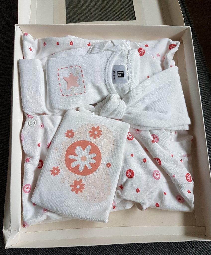 Baby Kadobox maat 50-56 NIEUW (0428) a, Meisje, Nieuw, Ophalen of Verzenden, First Steps