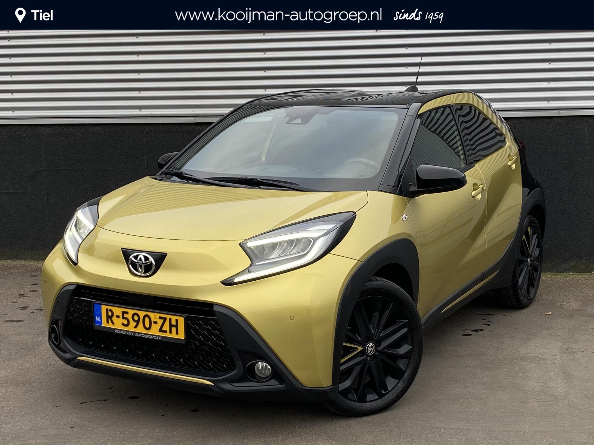 Toyota Aygo X 1.0 VVT-i MT Premium NL-auto vol luxe boekjes, Voorwielaandrijving, Gebruikt, 4 stoelen, Leder en Stof