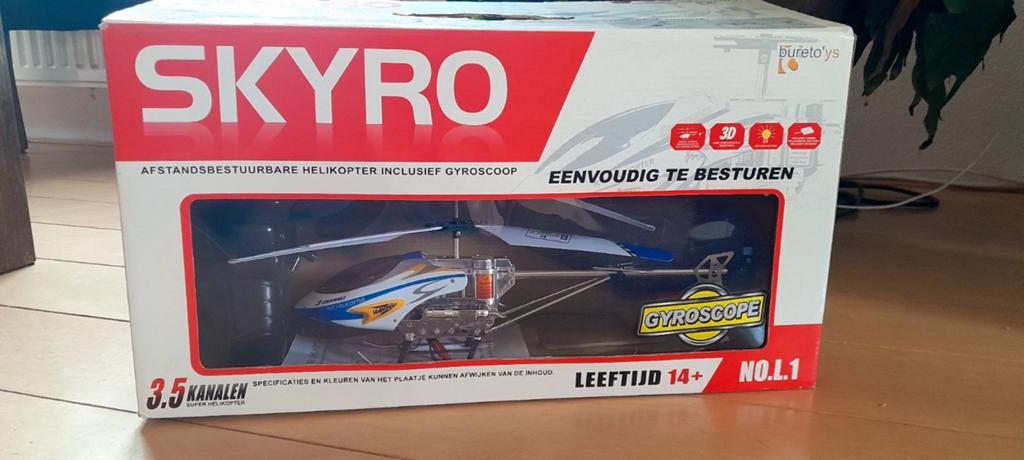 Vintage Skyro Afstandbestuurbare Helikopter met gyroscoop, RTF (Ready to Fly), Helikopter, Zo goed als nieuw, Ophalen