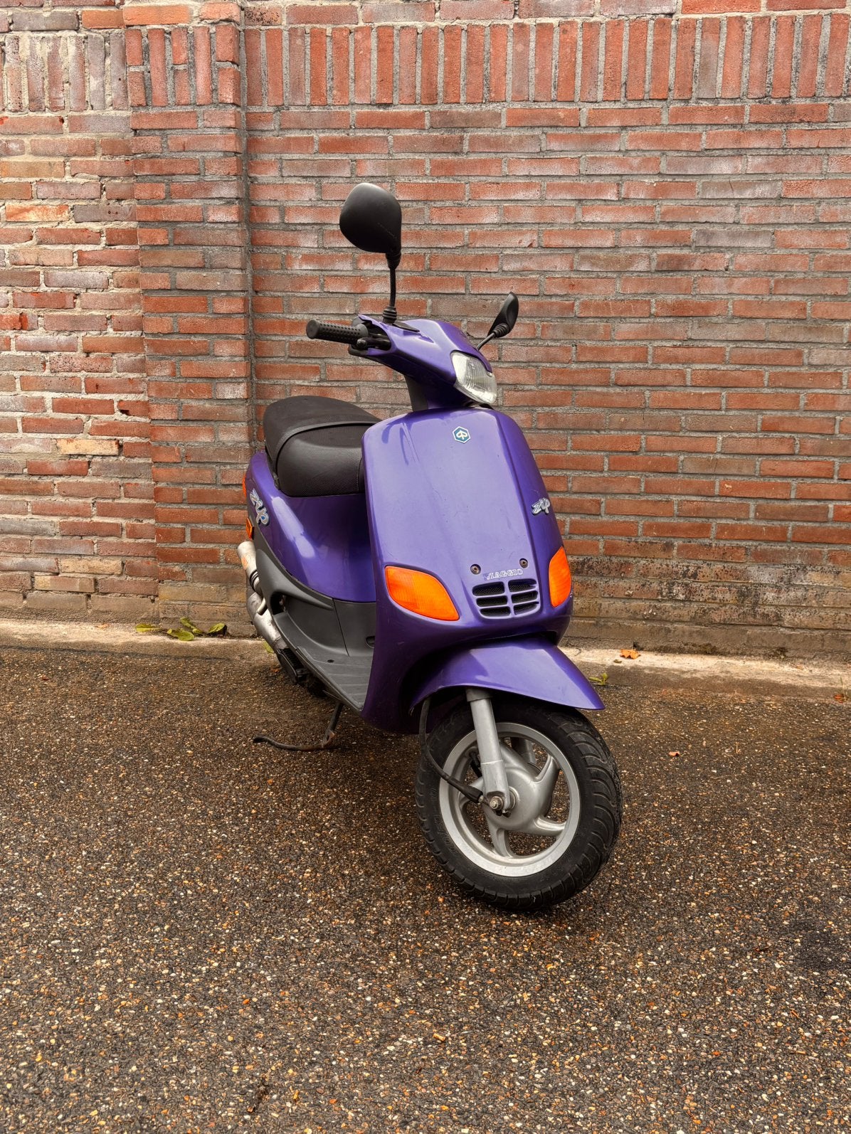 Piaggio zip type 2, Fietsen en Brommers, Scooters | Piaggio, Ophalen, Zo goed als nieuw, Benzine, Zip