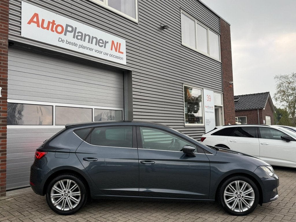 Seat Leon 1.6 TDI Xcellence Business Intense! Keyless! Navi!, Auto's, Seat, Gebruikt, 4 cilinders, Origineel Nederlands, Diesel