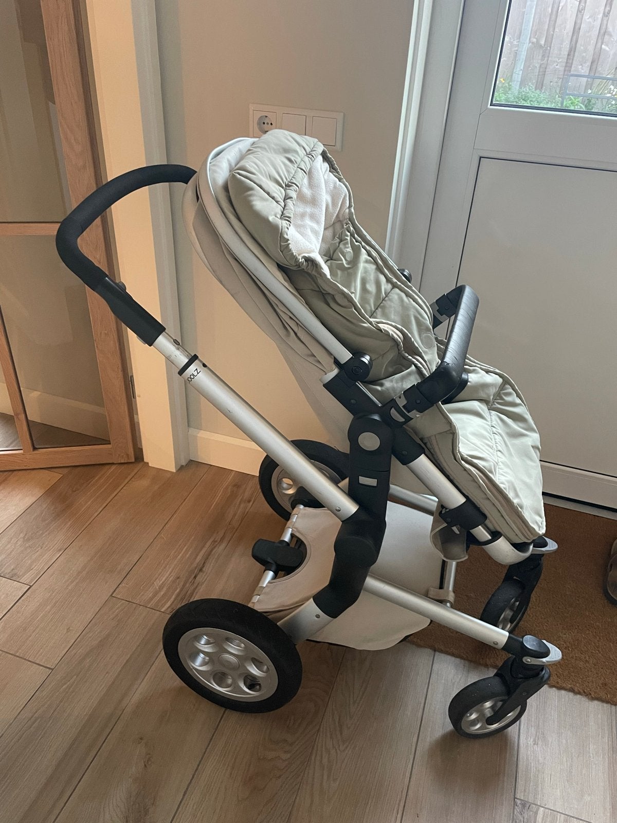 Joolz Day kinderwagen met reiswieg en voetenzak, Kinderen en Baby's, Kinderwagens en Combinaties, Ophalen, Gebruikt, Combiwagen