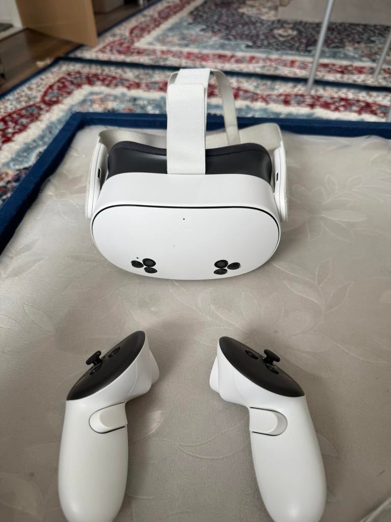 Vr Meta Quest 3s 256GB 2 weken gebruikt nog nieuw, Spelcomputers en Games, Virtual Reality, Ophalen, Nieuw, Overige platformen