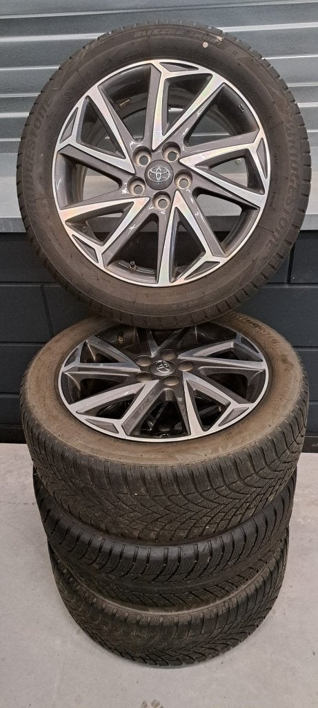 Toyota Yaris (2020-2026) 100% originele LMV set (195/55 R16), Auto-onderdelen, Ophalen, Gebruikt, 16 inch, Banden en Velgen