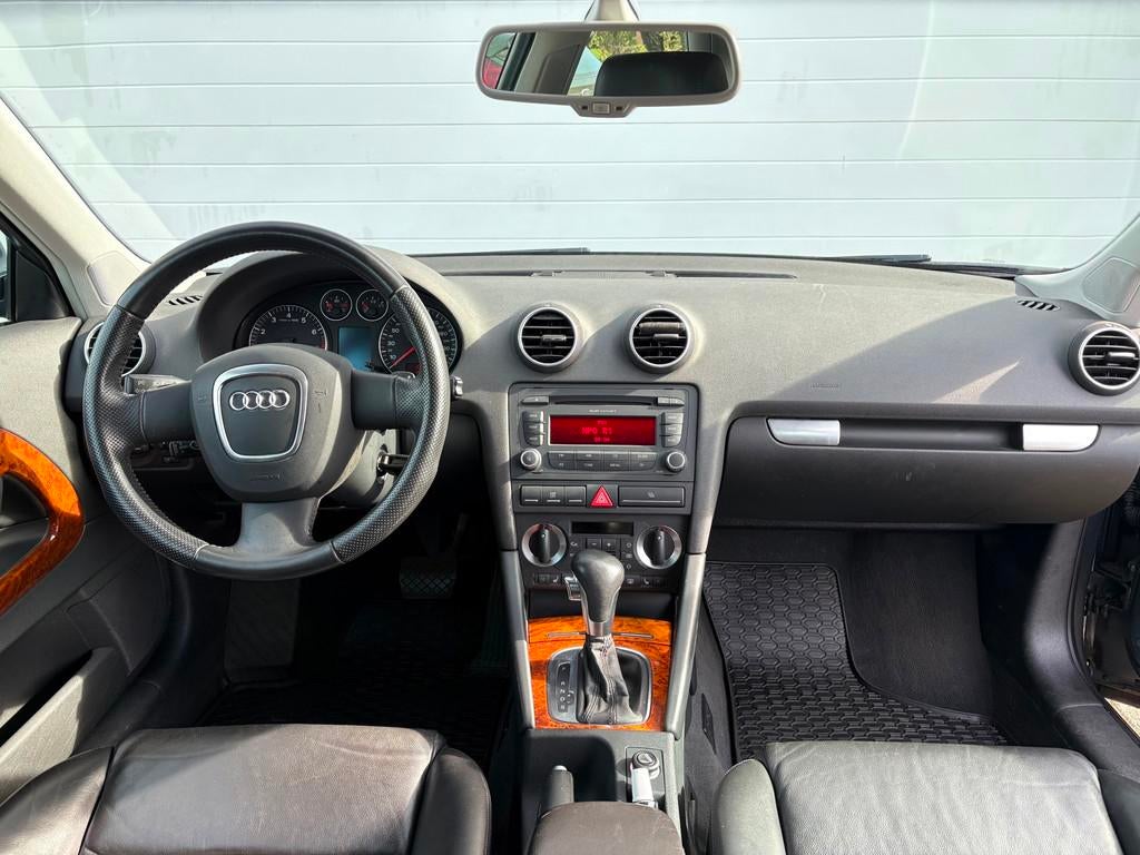 Audi A3 1.8 TFSI Ambition Pro Line AUTOMAAT/LEER/CLIMA/STOEL, Gebruikt, 4 cilinders, 700 kg, Leder