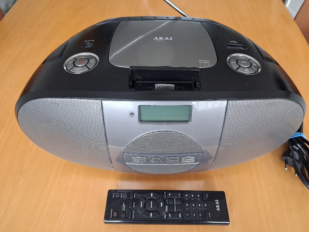 Akai draagbare radio cd speler, Audio, Tv en Foto, Radio's, Ophalen, Gebruikt, Met cd-speler
