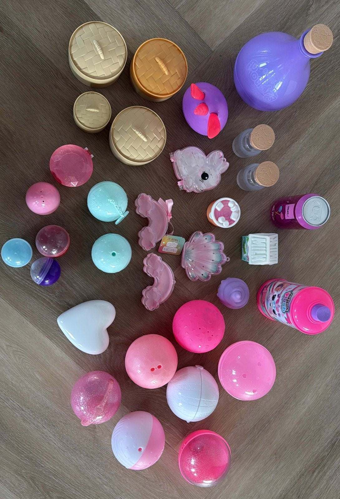 Heel veel L.O.L. Surprise opberg geschenkdoos dumpling doos, Ophalen of Verzenden, Zo goed als nieuw, Jongen of Meisje