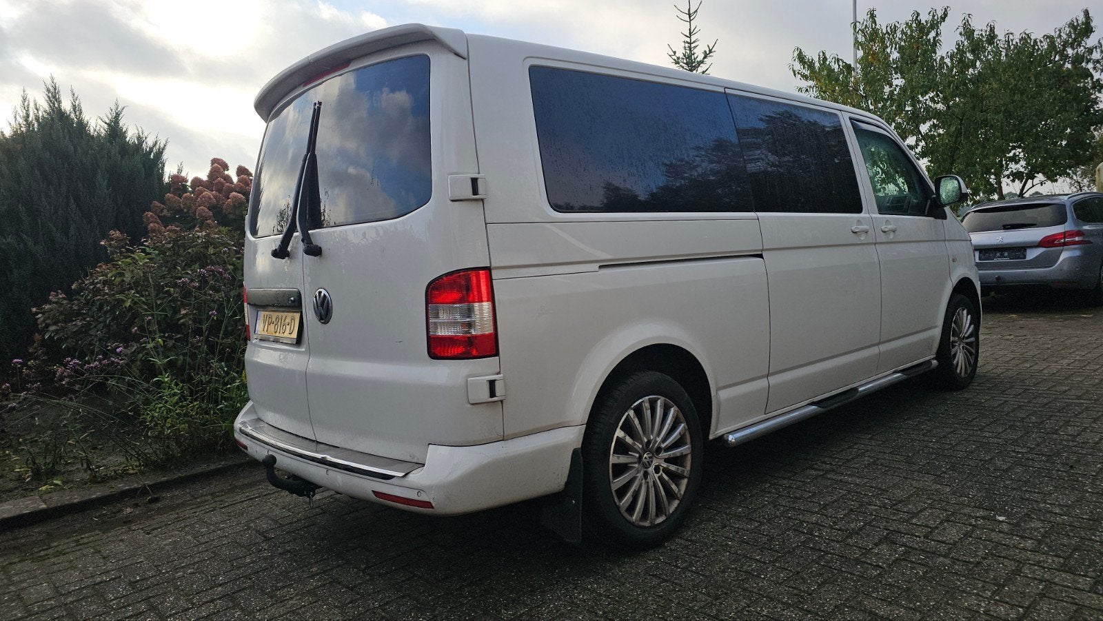 VW Transporter T5 2.0 BiTDI DSG 2015 | Dubbele Cabine Leder, Euro 5, Zwart, 4 cilinders, 1905 kg