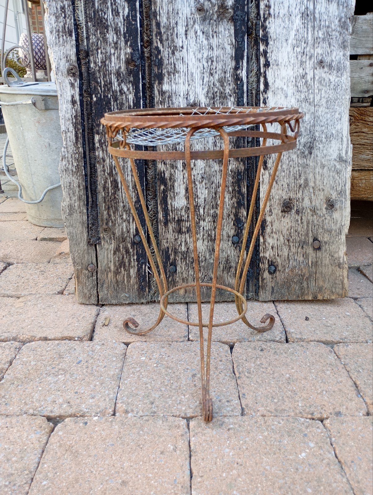 Oud metalen plantentafeltje / plantenstandaard, Antiek en Kunst, Antiek | Woonaccessoires, Ophalen