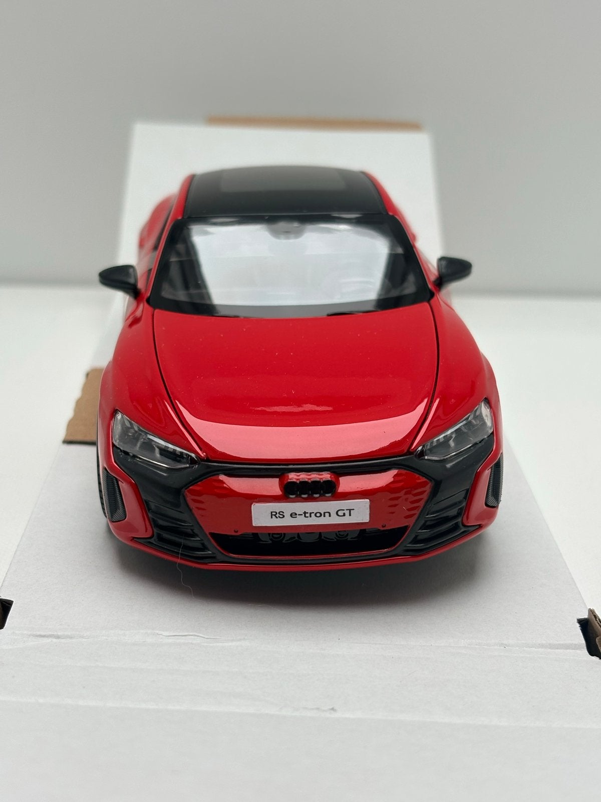 Maisto Special Edition 1:25 Audi RS e-tron GT Rood, Hobby en Vrije tijd, Maisto, Auto, Nieuw, Ophalen of Verzenden