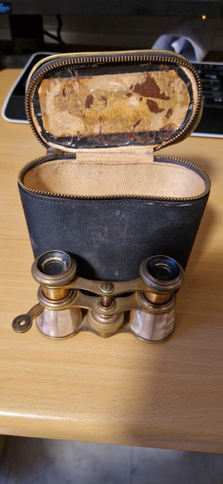 Antieke Opera Kijker met Parelmoer en Messing, Ophalen of Verzenden