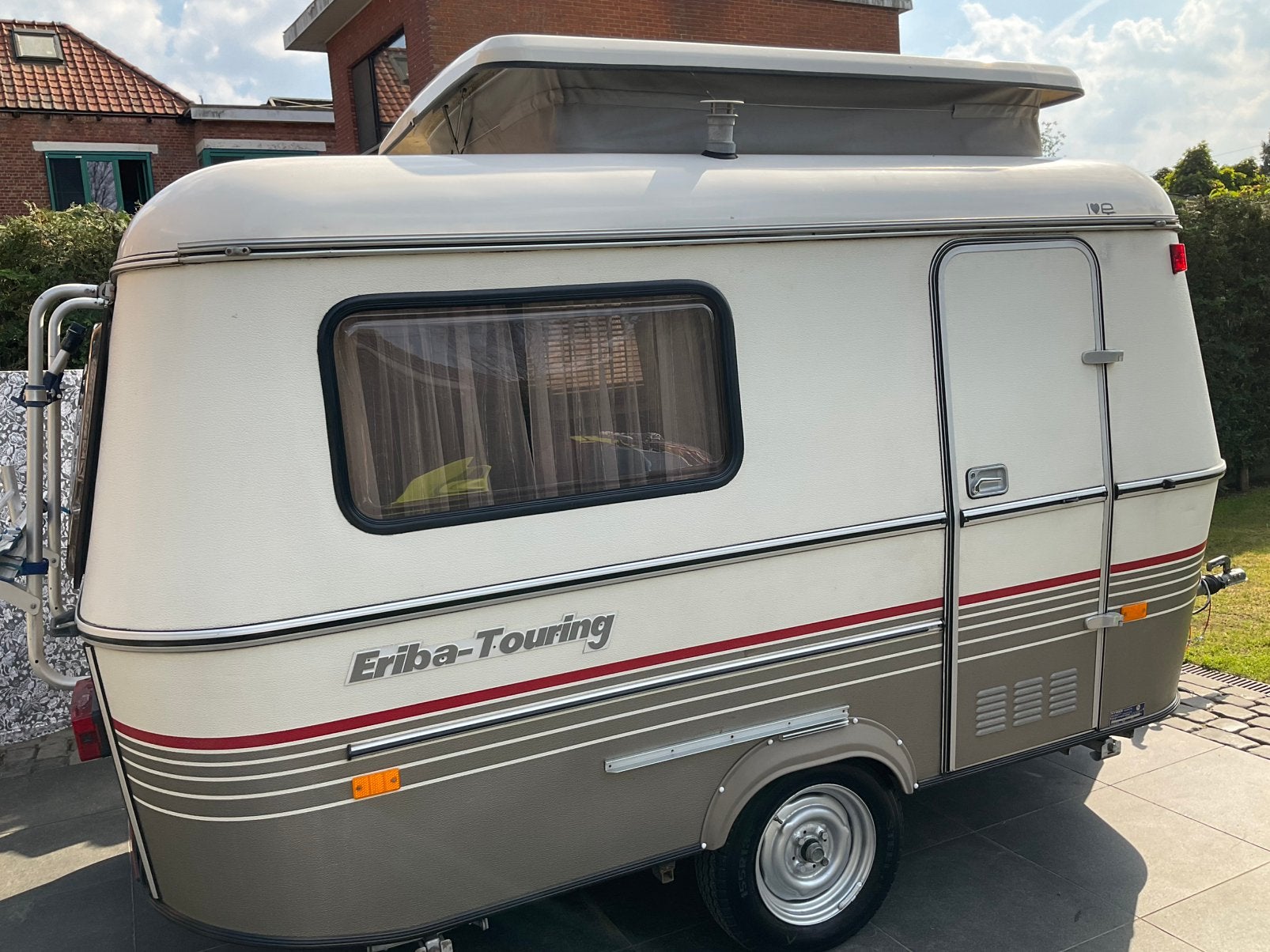 Eriba Touring Familia, Ophalen