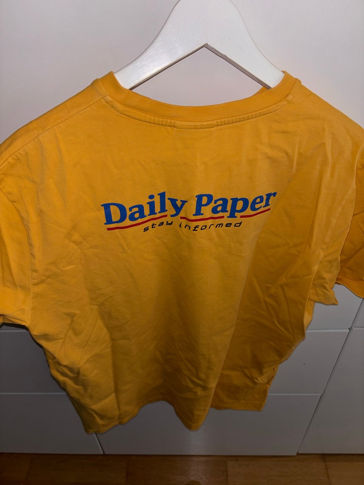 Daily Paper & Collective Youth T-shirts - Zo goed als nieuw, Ophalen of Verzenden, Zo goed als nieuw, Maat 48/50 (M), Geel