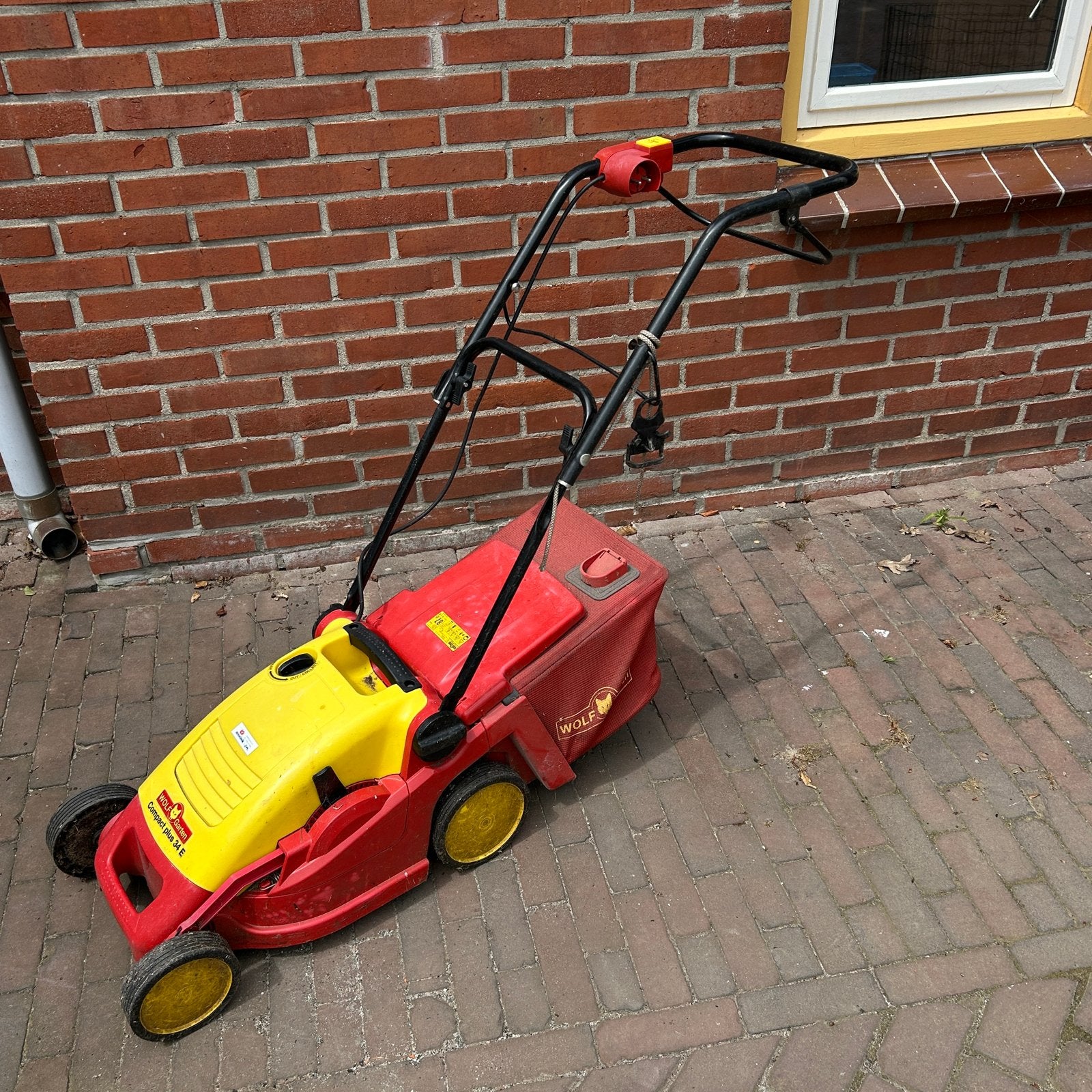 Wolff Grasmaaier met mulchfunctie en opvangbak, Ophalen, Cirkelmaaier, Gebruikt, Elektrische grasmaaier