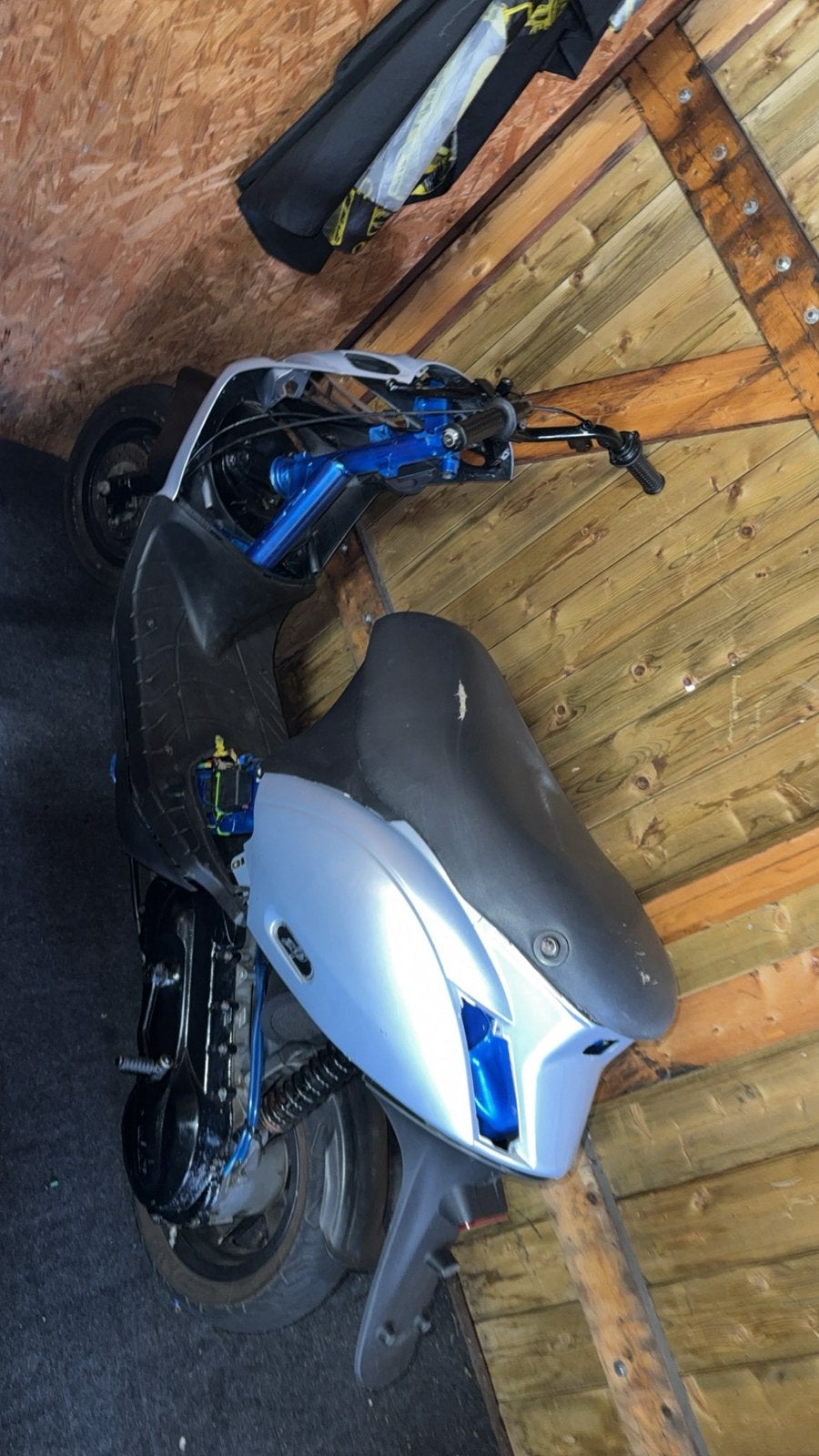 Piaggio zip 150cc, Fietsen en Brommers, Ophalen, Zo goed als nieuw, Frame, Piaggio