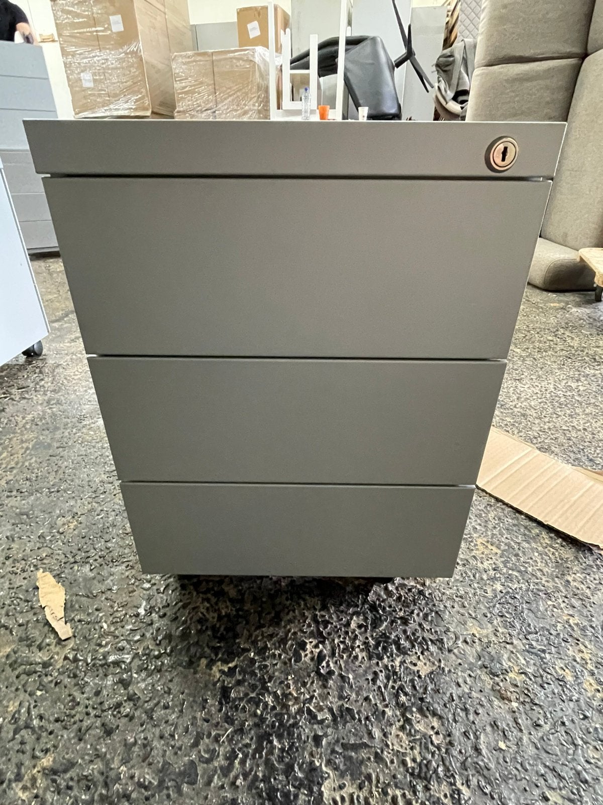 Bureau rolbare lade kast grijs (5x) met sleutel/slot, Huis en Inrichting, Ophalen, Minder dan 50 cm, Zo goed als nieuw, 3 of 4 laden