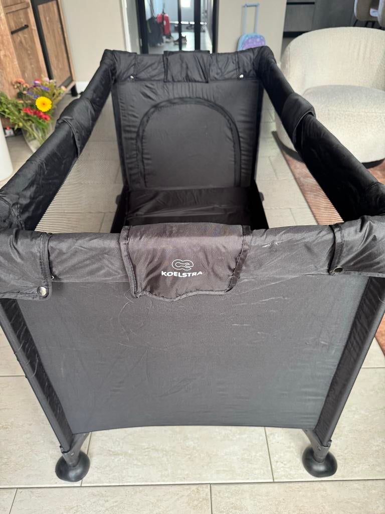 Koelstra campingbedje travelsleeper met kruipluik, Kinderen en Baby's, Babywiegjes en Ledikanten, Ophalen of Verzenden, Gebruikt