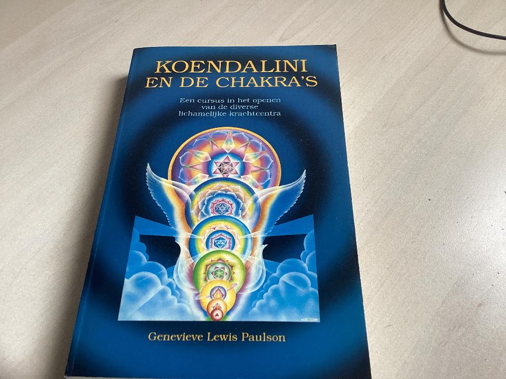 Koendalini en de chakra’s, Boeken, Esoterie en Spiritualiteit, Zo goed als nieuw, Achtergrond en Informatie, Spiritualiteit algemeen