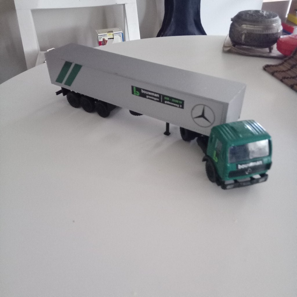 NZG MERCEDES -BOUWMAN GRONINGEN-1/50, Verzenden, Zo goed als nieuw, Bus of Vrachtwagen, NZG