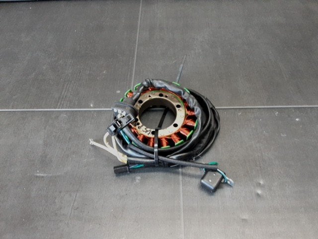 VS800 1992 - 2000 Suzuki Alternator D1-62439