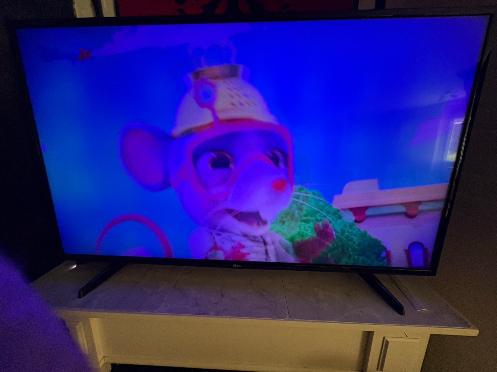 Lg TV met afstandsbediening - 110x60cm - Werkt prima, Ophalen, Philips, Gebruikt, 50 Hz
