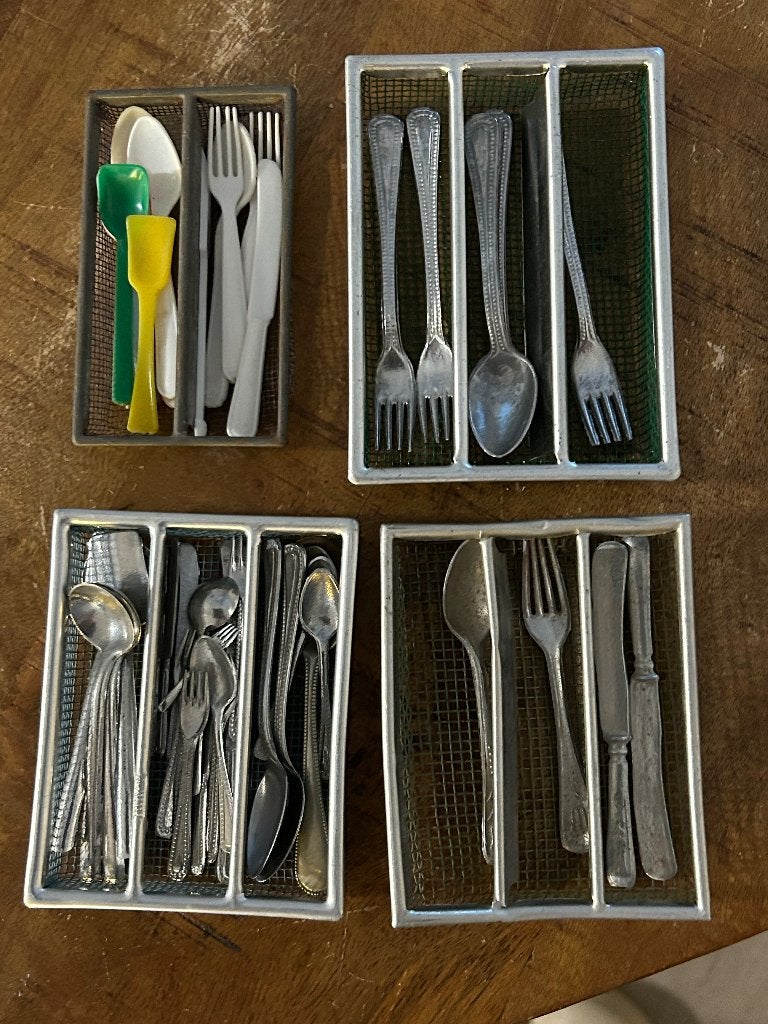 Oude metalen bestekbakjes met bestek, Antiek en Kunst, Ophalen of Verzenden
