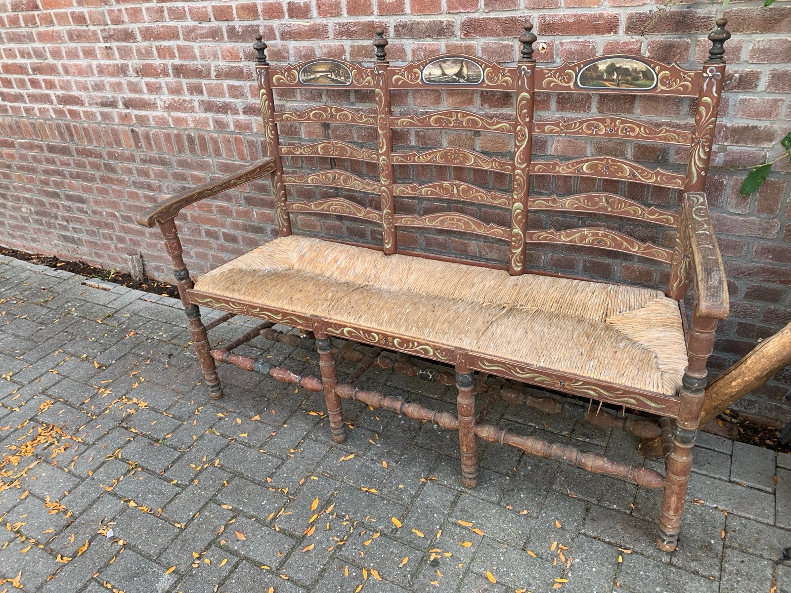 Antieke beschilderde HINDELOPEN bank met biezen zitting, Antiek en Kunst, Ophalen