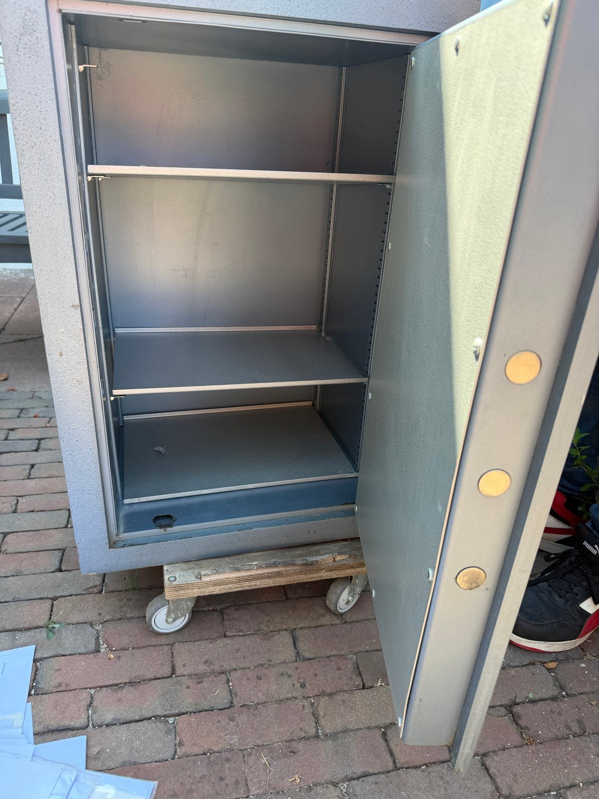 Grote Gebruikte Brandkast / Kluis met Planken, Huis en Inrichting, Brandblussers en Brandkasten, Ophalen, Gebruikt, Brandkast