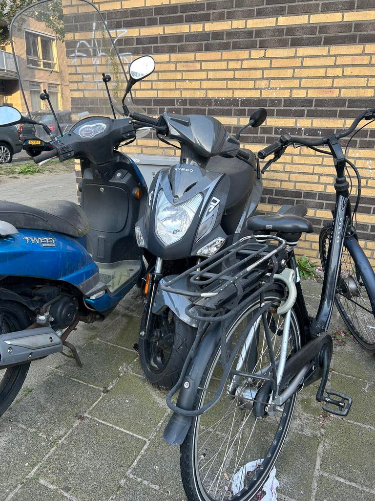 Kymco Agility 50 scooter - Grijs - Start niet, Ophalen, Gebruikt, Maximaal 25 km/u, Agility