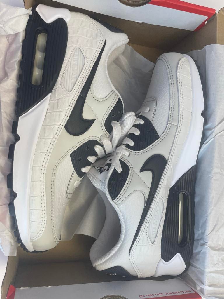 Nike Air Max 90 Schoenen - Nieuw, Ophalen of Verzenden, Nieuw, Wit, Sneakers of Gympen