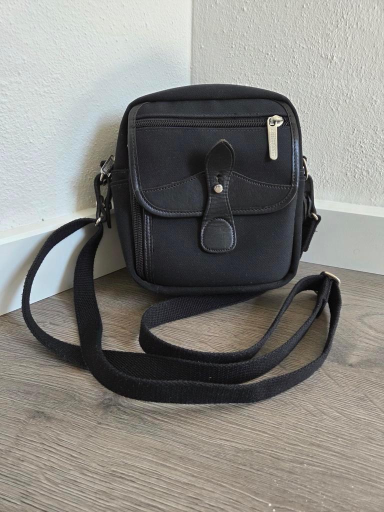 Billingham Stoneaway Compact shouldertas, Ophalen of Verzenden, Zo goed als nieuw, Zwart